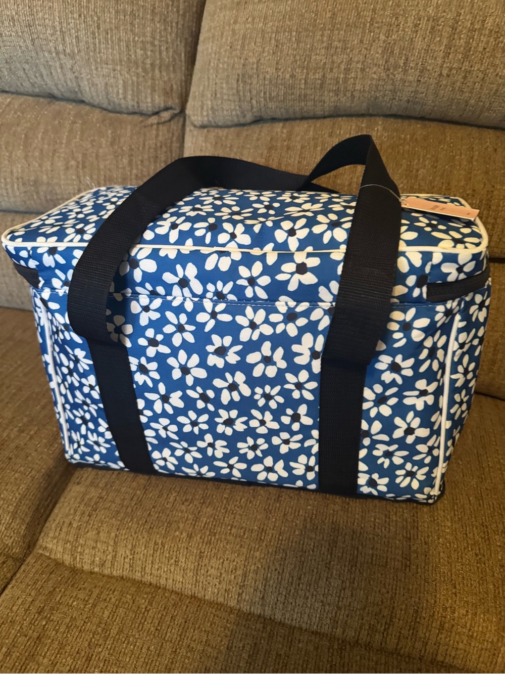 kate spade navy blue and white floral cooler bag